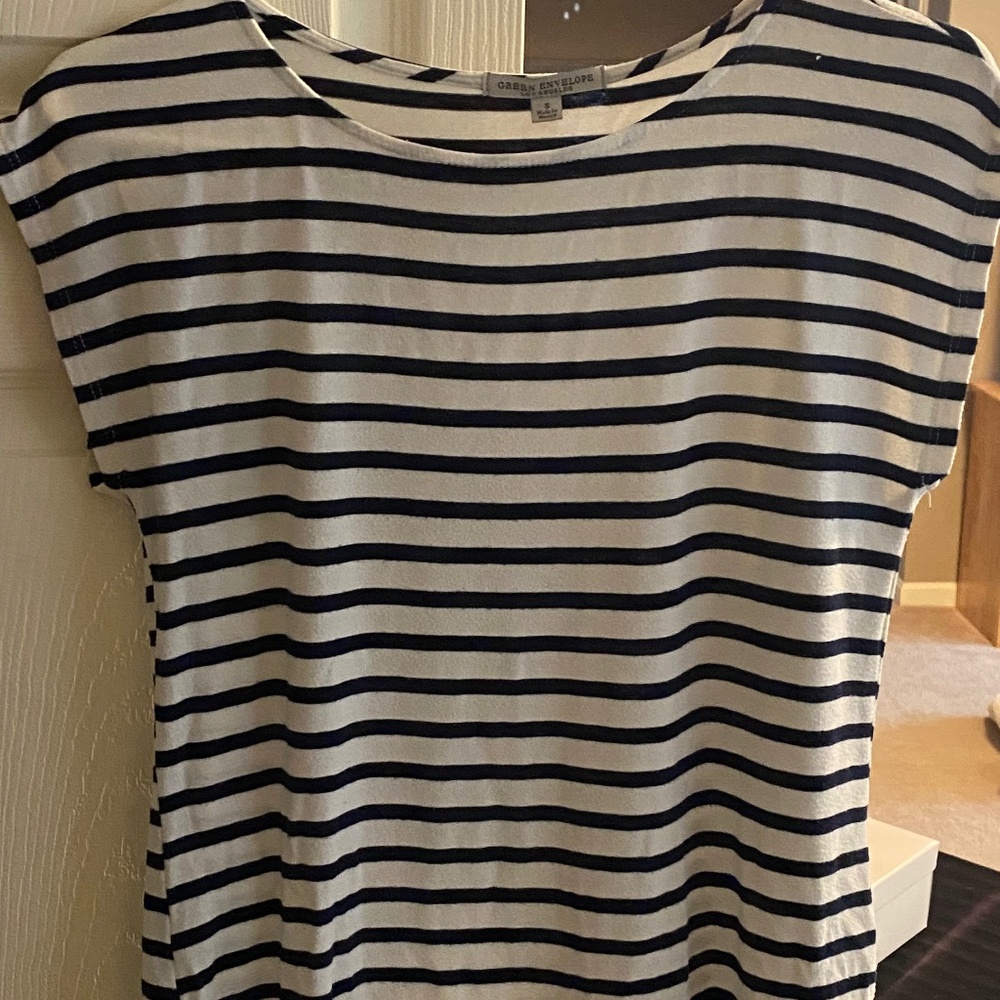 Size S black & white striped tee